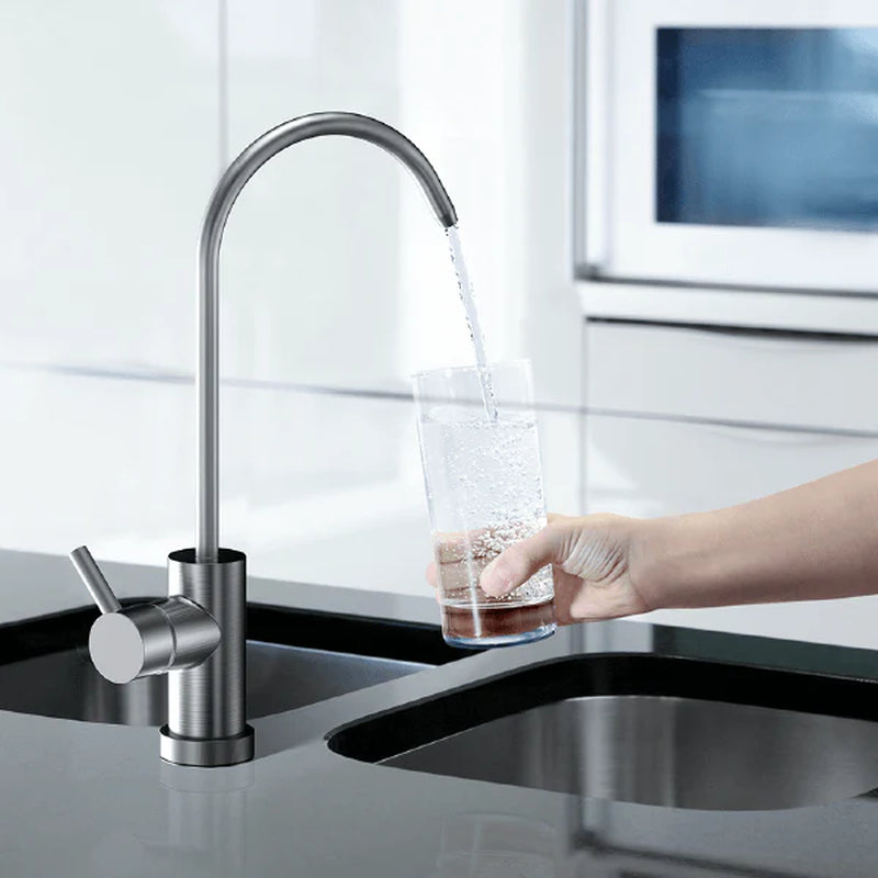 Undersink Water Filtration System with Dedicated Faucet