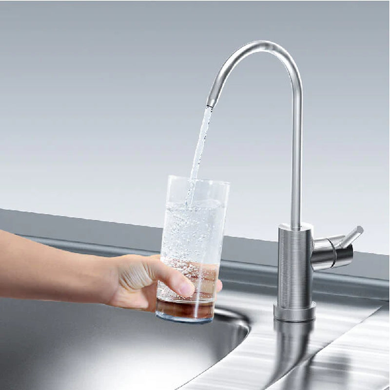 Undersink Water Filtration System with Dedicated Faucet